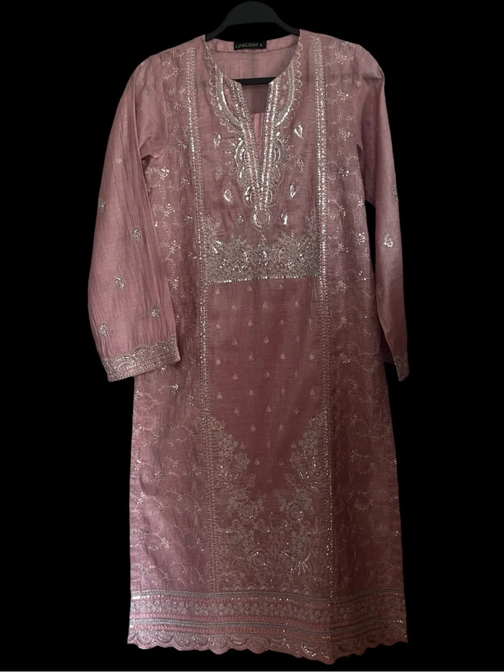 Stunning Embroidered Dusty Pink/Silver Embroidery Kurta & Pants Set